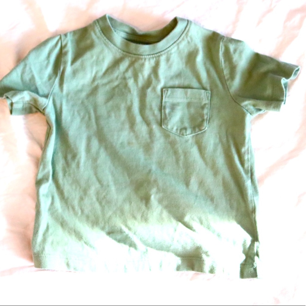 GAP TEE SHIRT